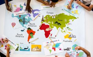 kids-learning-world-map-with-continents-countries-P6JMDXV.jpg